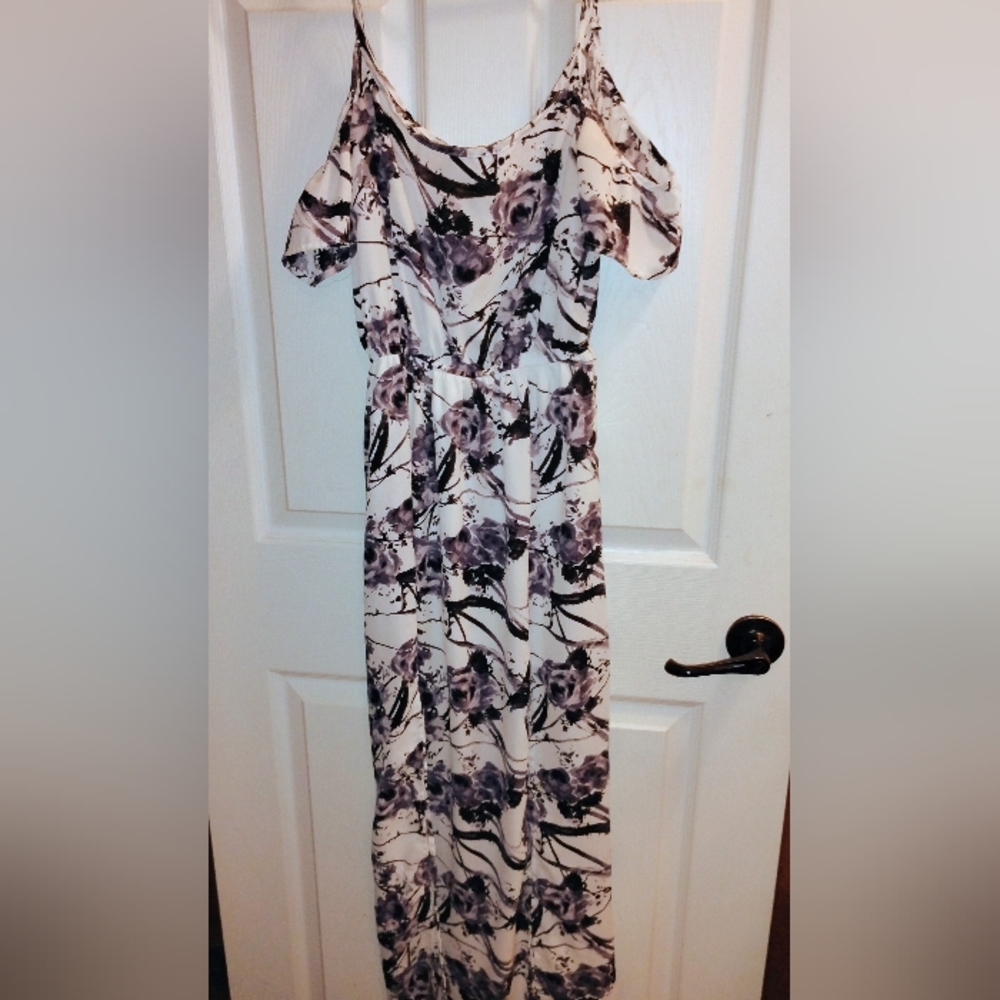 Cold Shoulder Maxi Dress